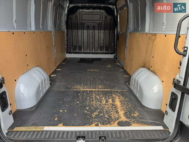 Серый Рено Мастер, объемом двигателя 2.3 л и пробегом 235 тыс. км за 21200 $, фото 18 на Automoto.ua