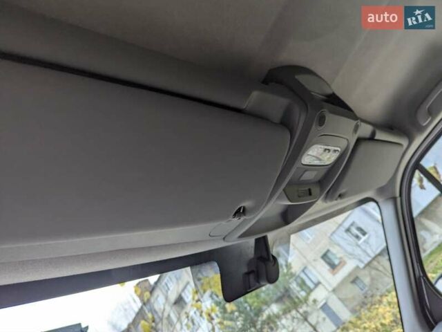 Сірий Рено Мастєр, об'ємом двигуна 2.3 л та пробігом 182 тис. км за 18500 $, фото 27 на Automoto.ua