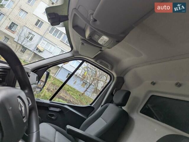 Сірий Рено Мастєр, об'ємом двигуна 2.3 л та пробігом 182 тис. км за 18500 $, фото 28 на Automoto.ua