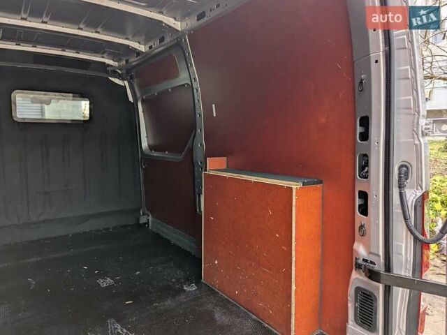 Сірий Рено Мастєр, об'ємом двигуна 2.3 л та пробігом 182 тис. км за 18500 $, фото 47 на Automoto.ua