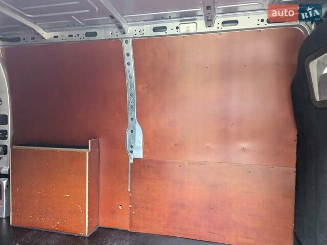 Сірий Рено Мастєр, об'ємом двигуна 2.3 л та пробігом 182 тис. км за 18500 $, фото 40 на Automoto.ua