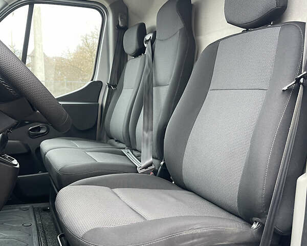 Серый Рено Мастер, объемом двигателя 2.3 л и пробегом 138 тыс. км за 21999 $, фото 18 на Automoto.ua