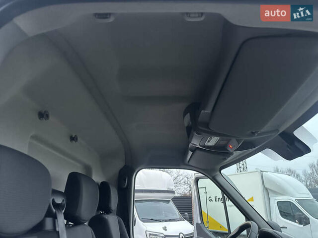 Серый Рено Мастер, объемом двигателя 2.3 л и пробегом 176 тыс. км за 21800 $, фото 26 на Automoto.ua