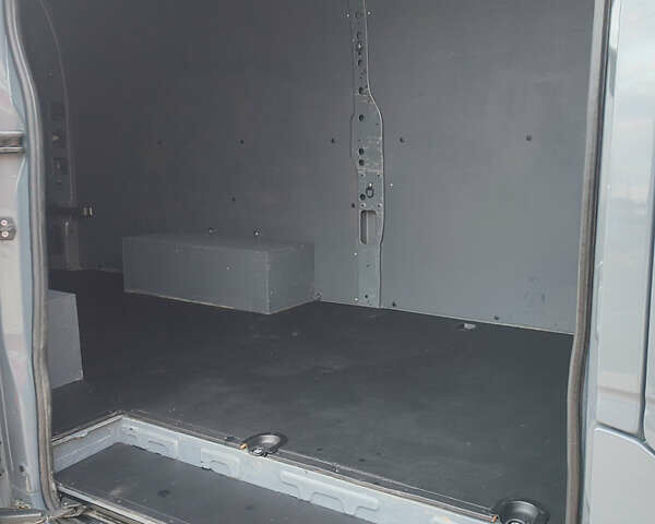 Серый Рено Мастер, объемом двигателя 2.3 л и пробегом 50 тыс. км за 27550 $, фото 5 на Automoto.ua