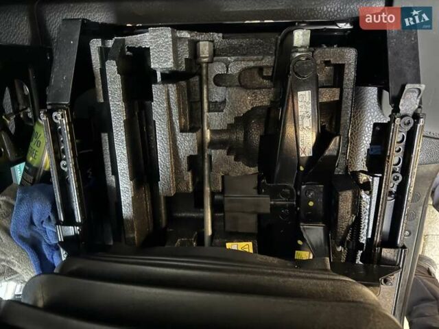 Серый Рено Мастер, объемом двигателя 2.3 л и пробегом 174 тыс. км за 18900 $, фото 69 на Automoto.ua