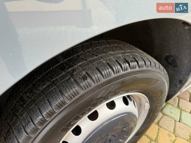 Серый Рено Мастер, объемом двигателя 2.3 л и пробегом 174 тыс. км за 18900 $, фото 21 на Automoto.ua