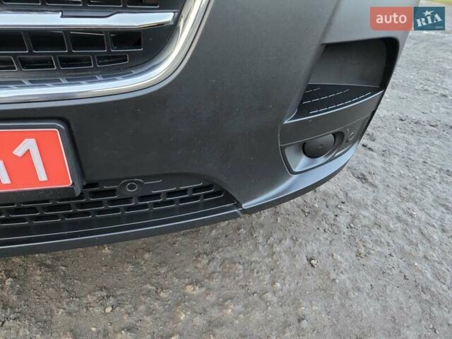 Серый Рено Мастер, объемом двигателя 2.3 л и пробегом 152 тыс. км за 19900 $, фото 16 на Automoto.ua