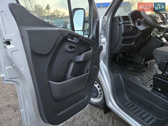 Серый Рено Мастер, объемом двигателя 2.3 л и пробегом 152 тыс. км за 19900 $, фото 32 на Automoto.ua