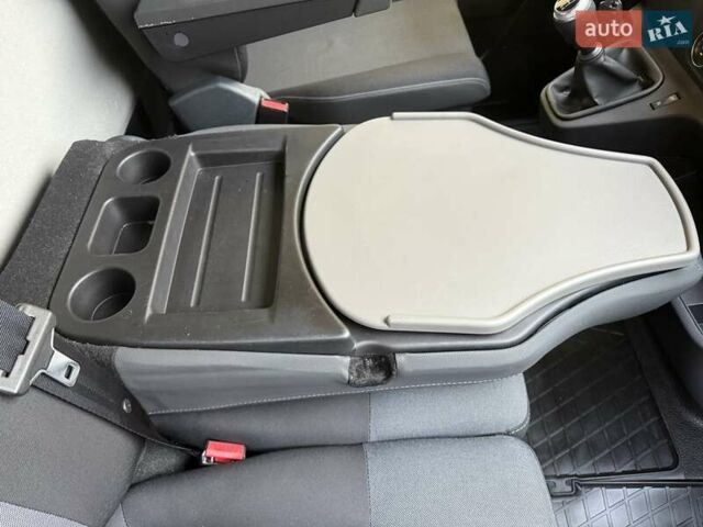 Серый Рено Мастер, объемом двигателя 2.3 л и пробегом 174 тыс. км за 18900 $, фото 76 на Automoto.ua