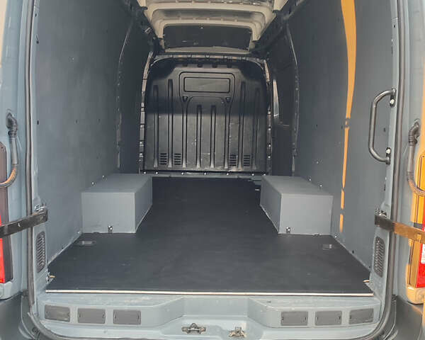 Серый Рено Мастер, объемом двигателя 0 л и пробегом 50 тыс. км за 27950 $, фото 25 на Automoto.ua