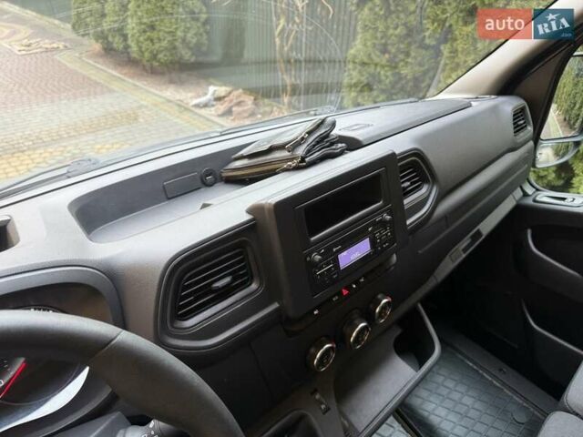 Серый Рено Мастер, объемом двигателя 2.3 л и пробегом 174 тыс. км за 18900 $, фото 66 на Automoto.ua