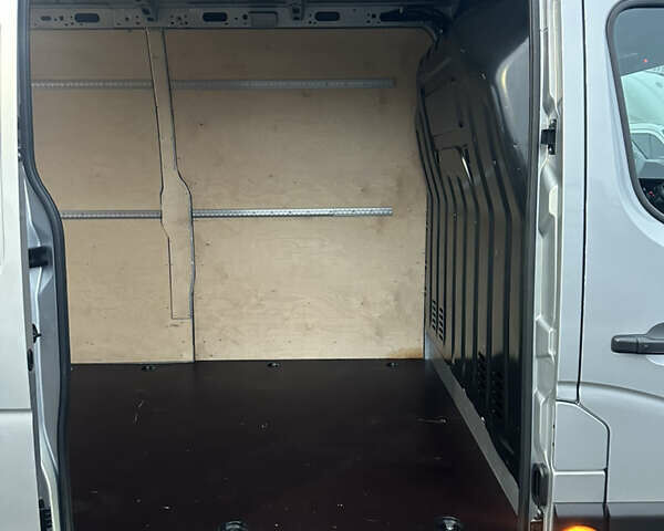 Серый Рено Мастер, объемом двигателя 2.3 л и пробегом 176 тыс. км за 21800 $, фото 43 на Automoto.ua