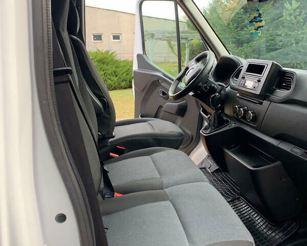 Сірий Рено Мастєр, об'ємом двигуна 0 л та пробігом 205 тис. км за 19700 $, фото 14 на Automoto.ua