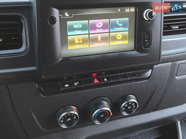 Серый Рено Мастер, объемом двигателя 2.3 л и пробегом 152 тыс. км за 19900 $, фото 38 на Automoto.ua