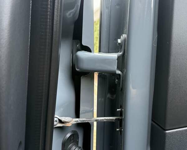 Серый Рено Мастер, объемом двигателя 2.3 л и пробегом 174 тыс. км за 18900 $, фото 71 на Automoto.ua