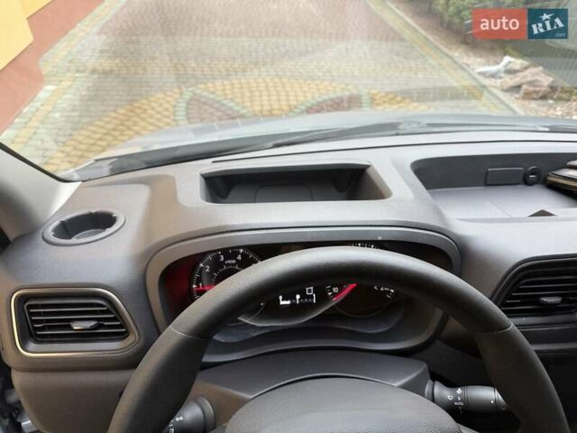 Серый Рено Мастер, объемом двигателя 2.3 л и пробегом 174 тыс. км за 18900 $, фото 65 на Automoto.ua