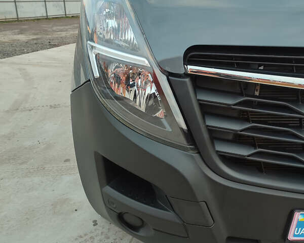 Серый Рено Мастер, объемом двигателя 2.3 л и пробегом 50 тыс. км за 27550 $, фото 39 на Automoto.ua