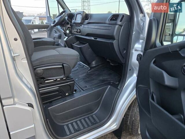 Серый Рено Мастер, объемом двигателя 2.3 л и пробегом 152 тыс. км за 19900 $, фото 31 на Automoto.ua