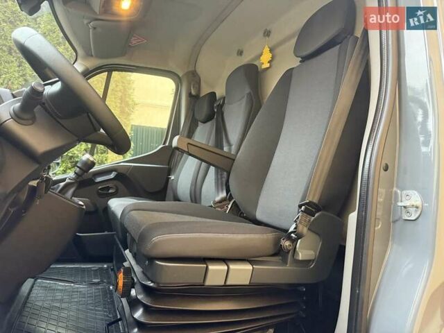 Серый Рено Мастер, объемом двигателя 2.3 л и пробегом 174 тыс. км за 18900 $, фото 49 на Automoto.ua