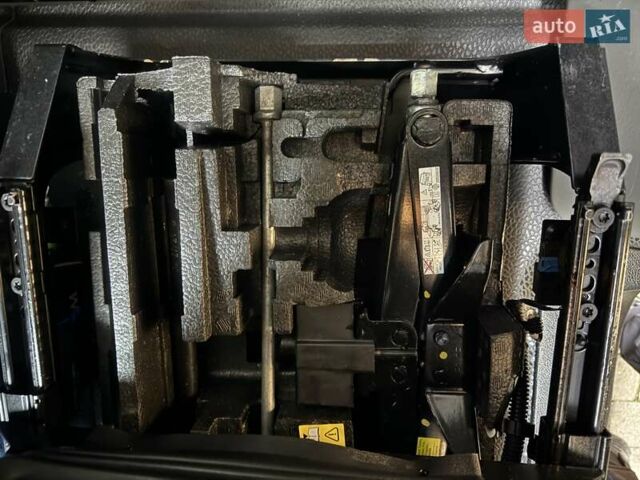 Серый Рено Мастер, объемом двигателя 2.3 л и пробегом 174 тыс. км за 18900 $, фото 68 на Automoto.ua