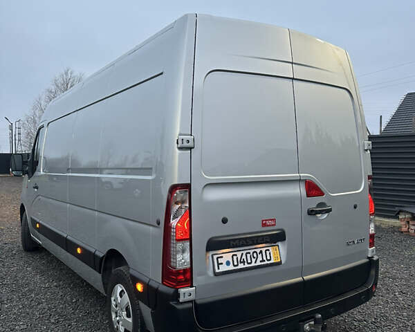 Серый Рено Мастер, объемом двигателя 2.3 л и пробегом 176 тыс. км за 21800 $, фото 6 на Automoto.ua