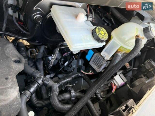 Серый Рено Мастер, объемом двигателя 2.3 л и пробегом 130 тыс. км за 20700 $, фото 32 на Automoto.ua