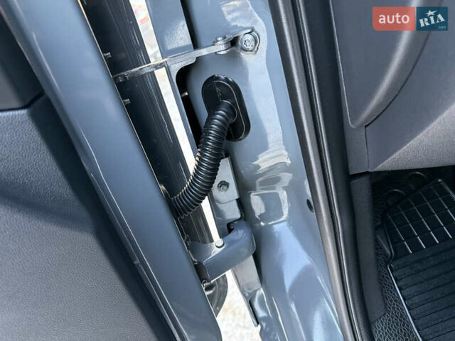 Серый Рено Мастер, объемом двигателя 2.3 л и пробегом 290 тыс. км за 21900 $, фото 46 на Automoto.ua