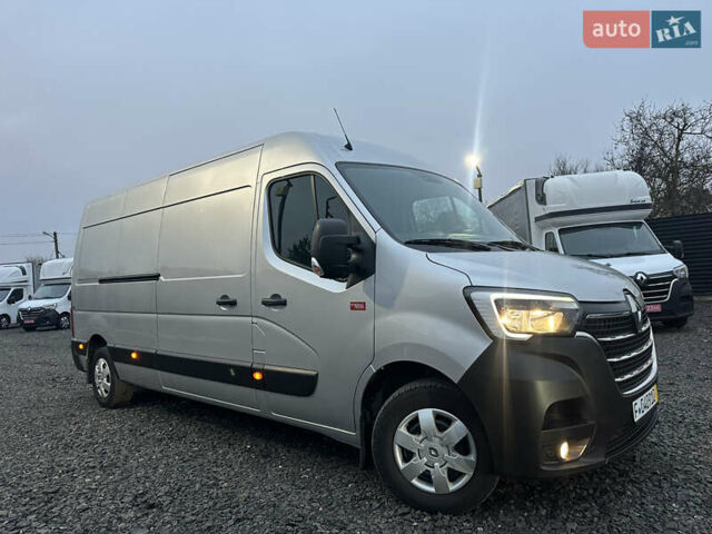 Серый Рено Мастер, объемом двигателя 2.3 л и пробегом 176 тыс. км за 21800 $, фото 4 на Automoto.ua