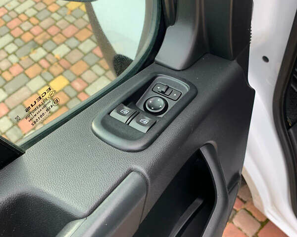 Сірий Рено Мастєр, об'ємом двигуна 0 л та пробігом 205 тис. км за 19700 $, фото 23 на Automoto.ua