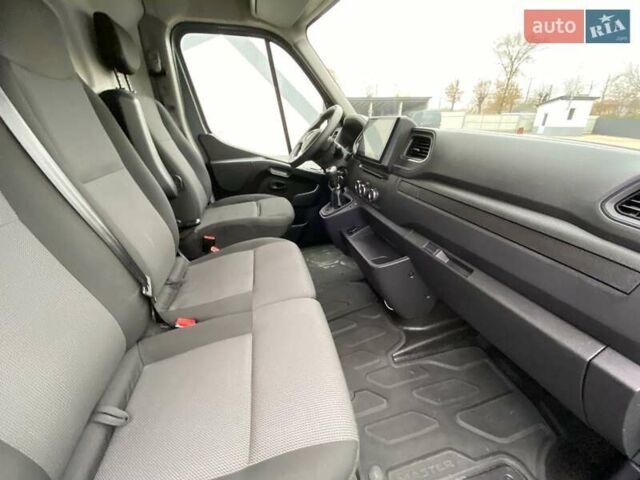 Сірий Рено Мастєр, об'ємом двигуна 2 л та пробігом 211 тис. км за 21999 $, фото 37 на Automoto.ua