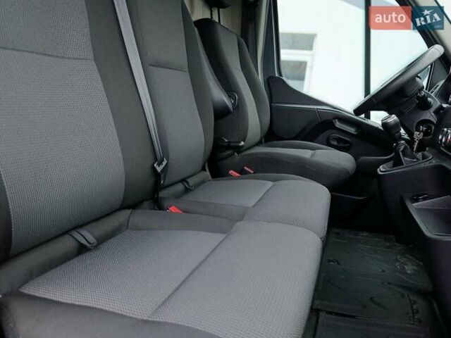 Серый Рено Мастер, объемом двигателя 2.3 л и пробегом 291 тыс. км за 21897 $, фото 22 на Automoto.ua