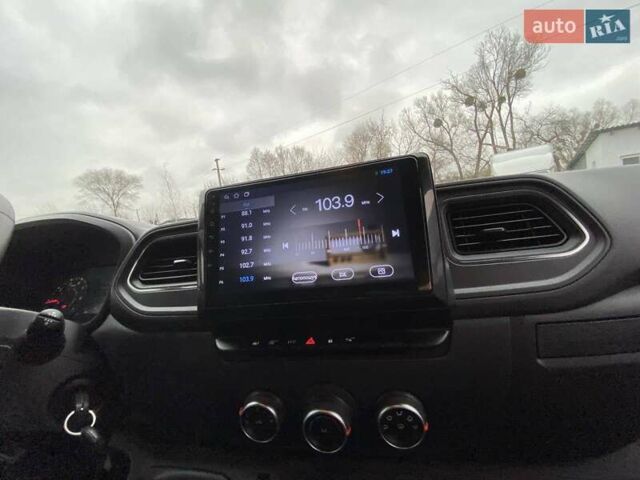 Серый Рено Мастер, объемом двигателя 2.3 л и пробегом 196 тыс. км за 20997 $, фото 16 на Automoto.ua