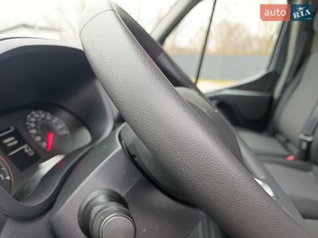 Серый Рено Мастер, объемом двигателя 2.3 л и пробегом 193 тыс. км за 20999 $, фото 21 на Automoto.ua