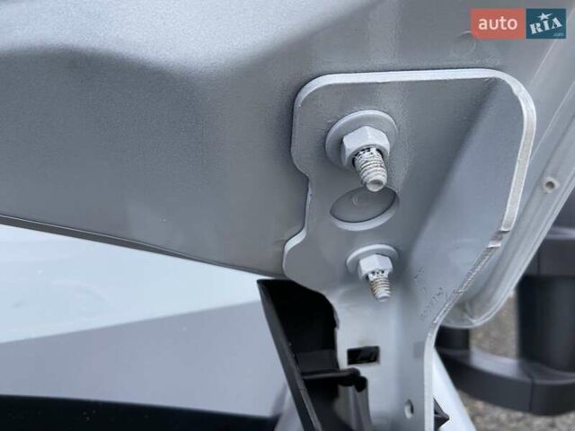Сірий Рено Мастєр, об'ємом двигуна 2.3 л та пробігом 197 тис. км за 21799 $, фото 29 на Automoto.ua