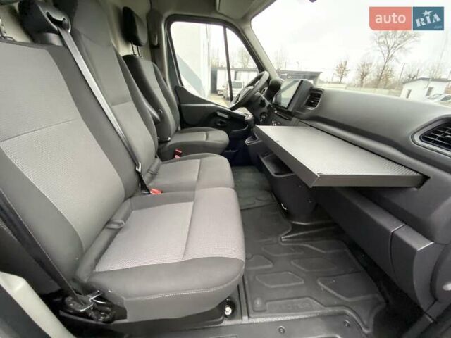 Серый Рено Мастер, объемом двигателя 2.3 л и пробегом 196 тыс. км за 20997 $, фото 28 на Automoto.ua