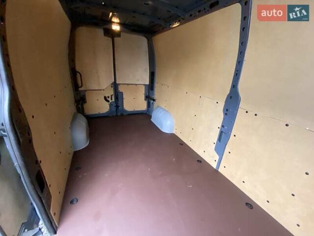 Сірий Рено Мастєр, об'ємом двигуна 2 л та пробігом 211 тис. км за 21999 $, фото 29 на Automoto.ua