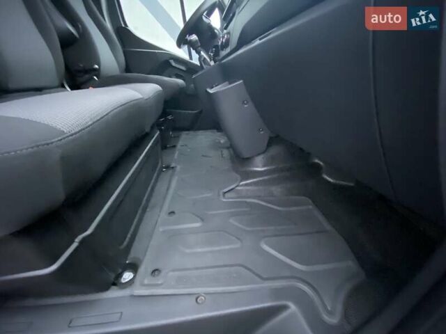 Сірий Рено Мастєр, об'ємом двигуна 2.3 л та пробігом 197 тис. км за 21799 $, фото 45 на Automoto.ua