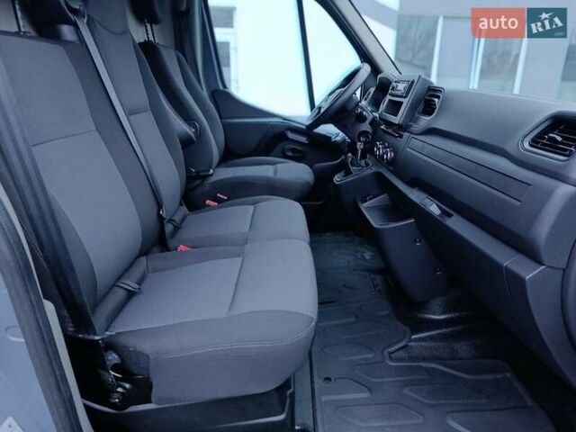 Серый Рено Мастер, объемом двигателя 2.3 л и пробегом 291 тыс. км за 21897 $, фото 19 на Automoto.ua