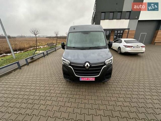 Серый Рено Мастер, объемом двигателя 2.3 л и пробегом 221 тыс. км за 21699 $, фото 3 на Automoto.ua