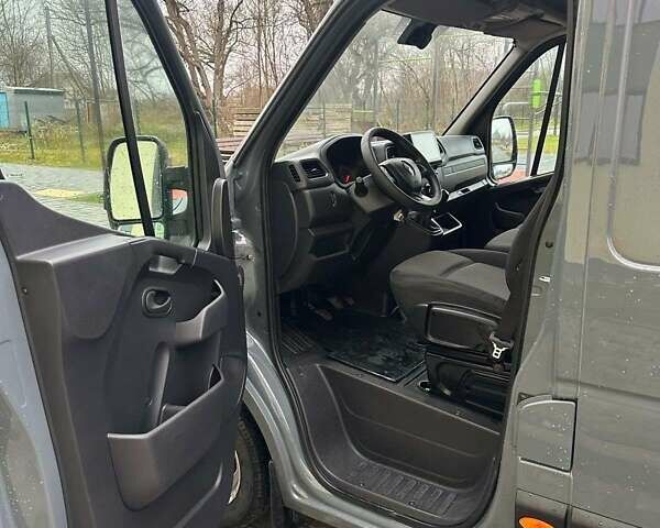 Серый Рено Мастер, объемом двигателя 2.3 л и пробегом 289 тыс. км за 31899 $, фото 25 на Automoto.ua