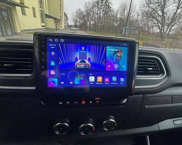 Серый Рено Мастер, объемом двигателя 2.3 л и пробегом 289 тыс. км за 31899 $, фото 33 на Automoto.ua