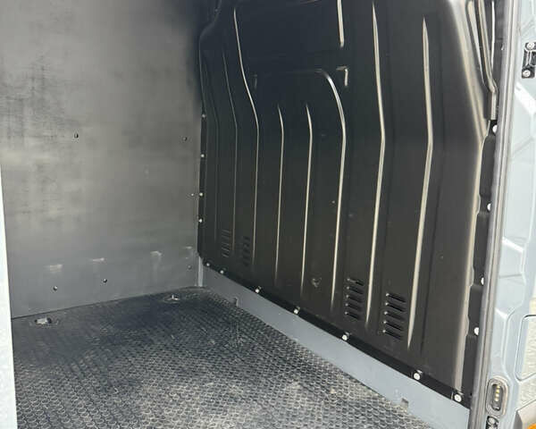 Сірий Рено Мастєр, об'ємом двигуна 2.3 л та пробігом 6 тис. км за 35500 $, фото 19 на Automoto.ua