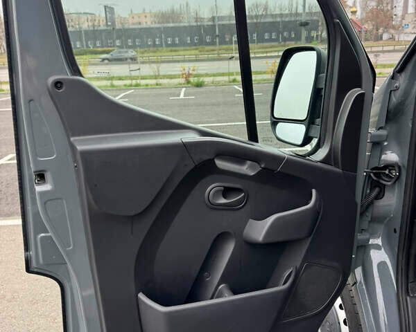 Сірий Рено Мастєр, об'ємом двигуна 2.3 л та пробігом 94 тис. км за 31700 $, фото 16 на Automoto.ua