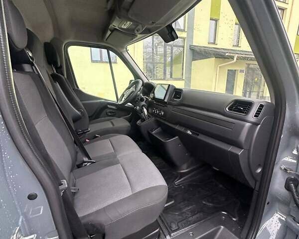 Серый Рено Мастер, объемом двигателя 2.3 л и пробегом 289 тыс. км за 31899 $, фото 29 на Automoto.ua