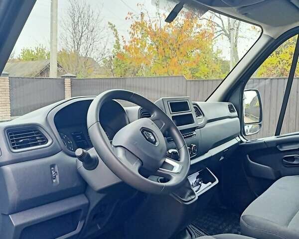 Рено Мастєр 2024 у Звенигородка на Automoto.ua Сірий Рено Мастєр, об'ємом двигуна 2.3 л та пробігом 51 тис. км за 32500 $, фото 12 на Automoto.ua