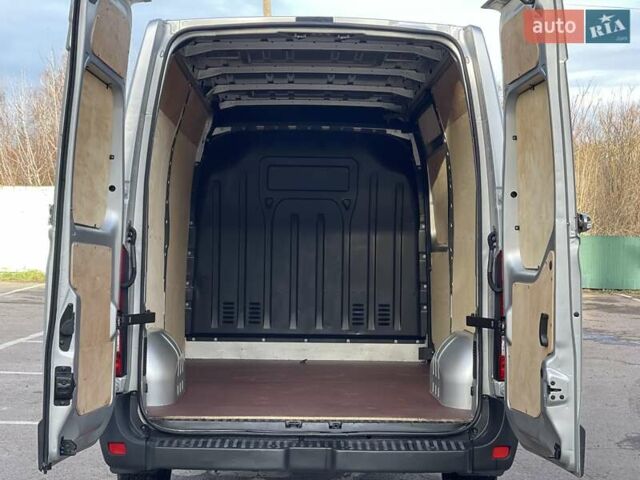 Серый Рено Мастер, объемом двигателя 2.3 л и пробегом 265 тыс. км за 16400 $, фото 25 на Automoto.ua