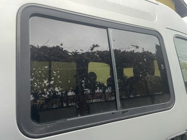 Серый Рено Мастер, объемом двигателя 0 л и пробегом 563 тыс. км за 7600 $, фото 5 на Automoto.ua