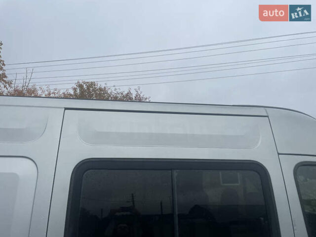 Серый Рено Мастер, объемом двигателя 2.5 л и пробегом 560 тыс. км за 7900 $, фото 4 на Automoto.ua
