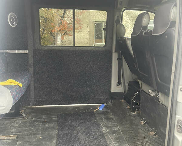 Серый Рено Мастер, объемом двигателя 2.5 л и пробегом 560 тыс. км за 7900 $, фото 8 на Automoto.ua