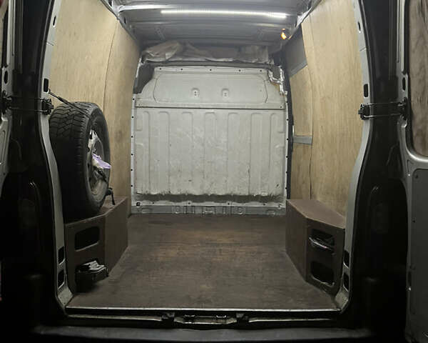 Сірий Рено Мастєр, об'ємом двигуна 2.46 л та пробігом 480 тис. км за 6000 $, фото 9 на Automoto.ua
